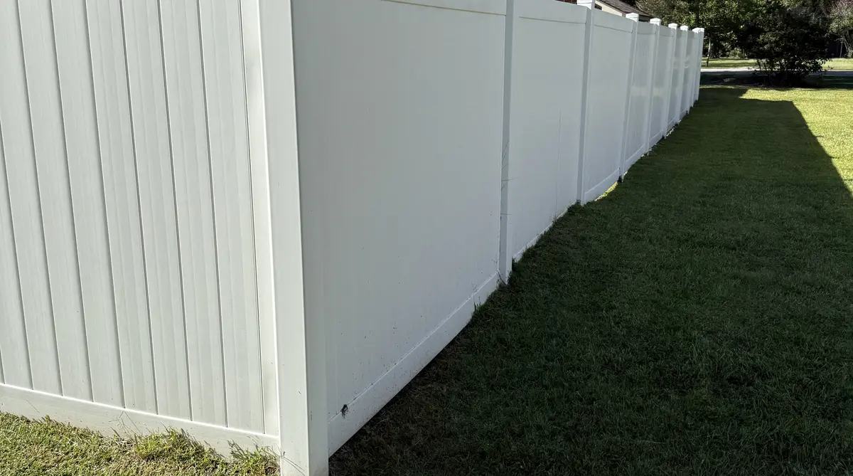 Vinyl fence installation in Rowesville, SC by Dubya Fence and Automatic Gates